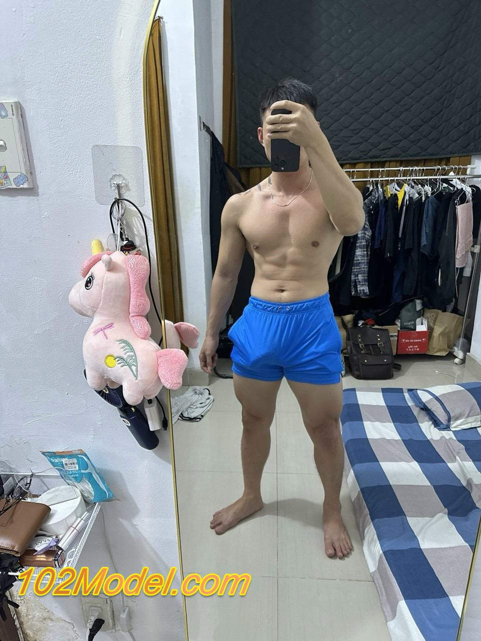 Boy gymner hàng họ ổn áp, thái độ ngoan hiền lễ phép - ĐĂNG:1171 14 22753D8E F8B7 49DE B68A 4D548AF22FA1