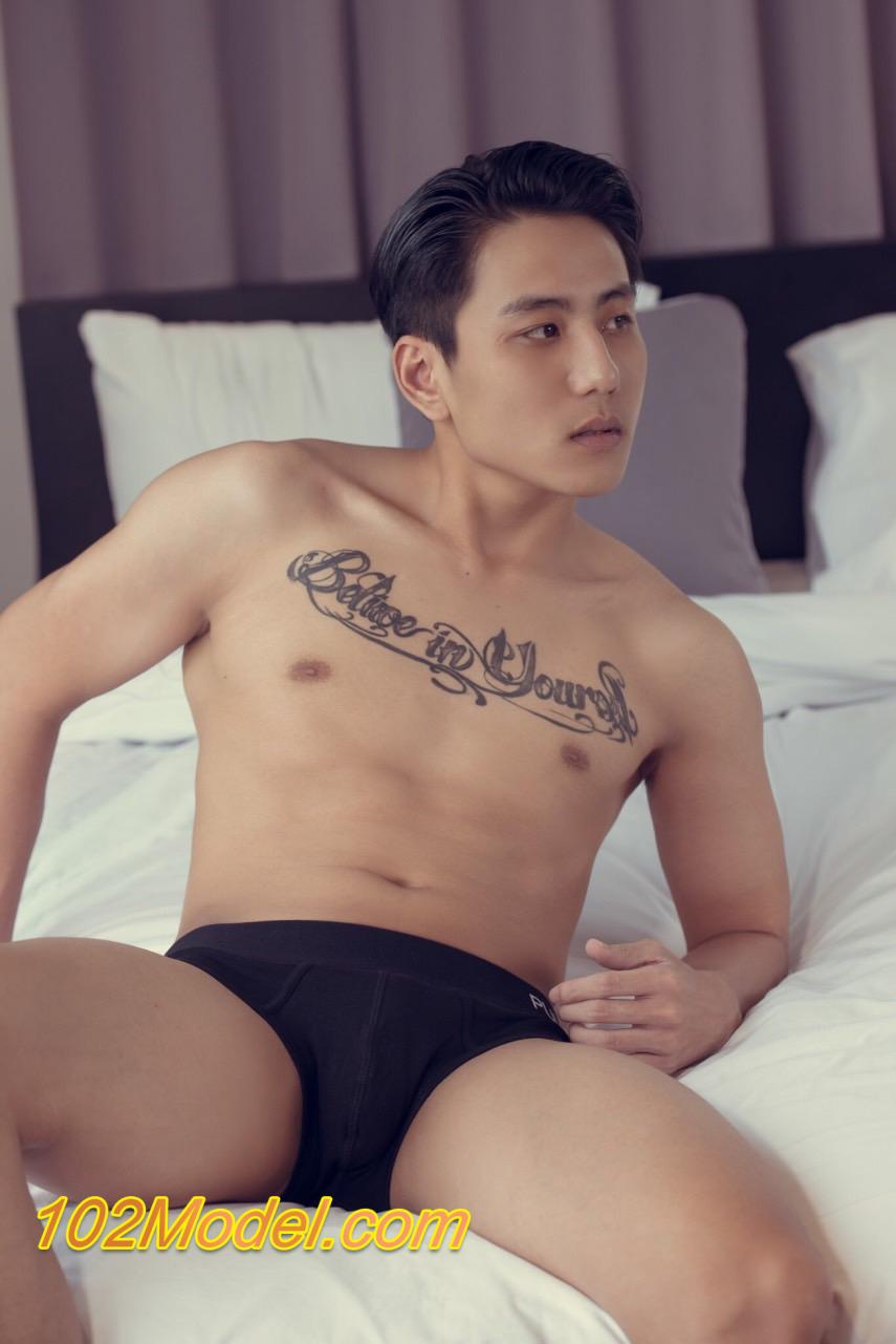 8CDD8DD3 9521 45A5 B58C 2F4870F10D49