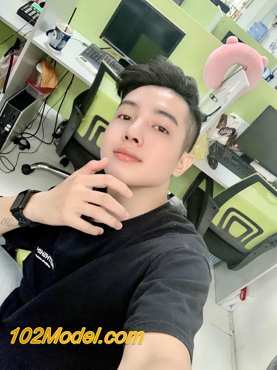 C4DDE67C DCE1 4EE7 A468 523F139F4A47