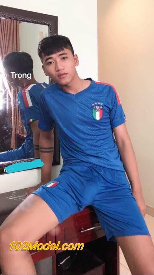 Trai teen cu to 9 nút, da ngăm bú khoẻ đụ giỏi - Trọng:1234 9 B6CBC1D9 3E27 4CD4 A5B8 D684DFA9602B