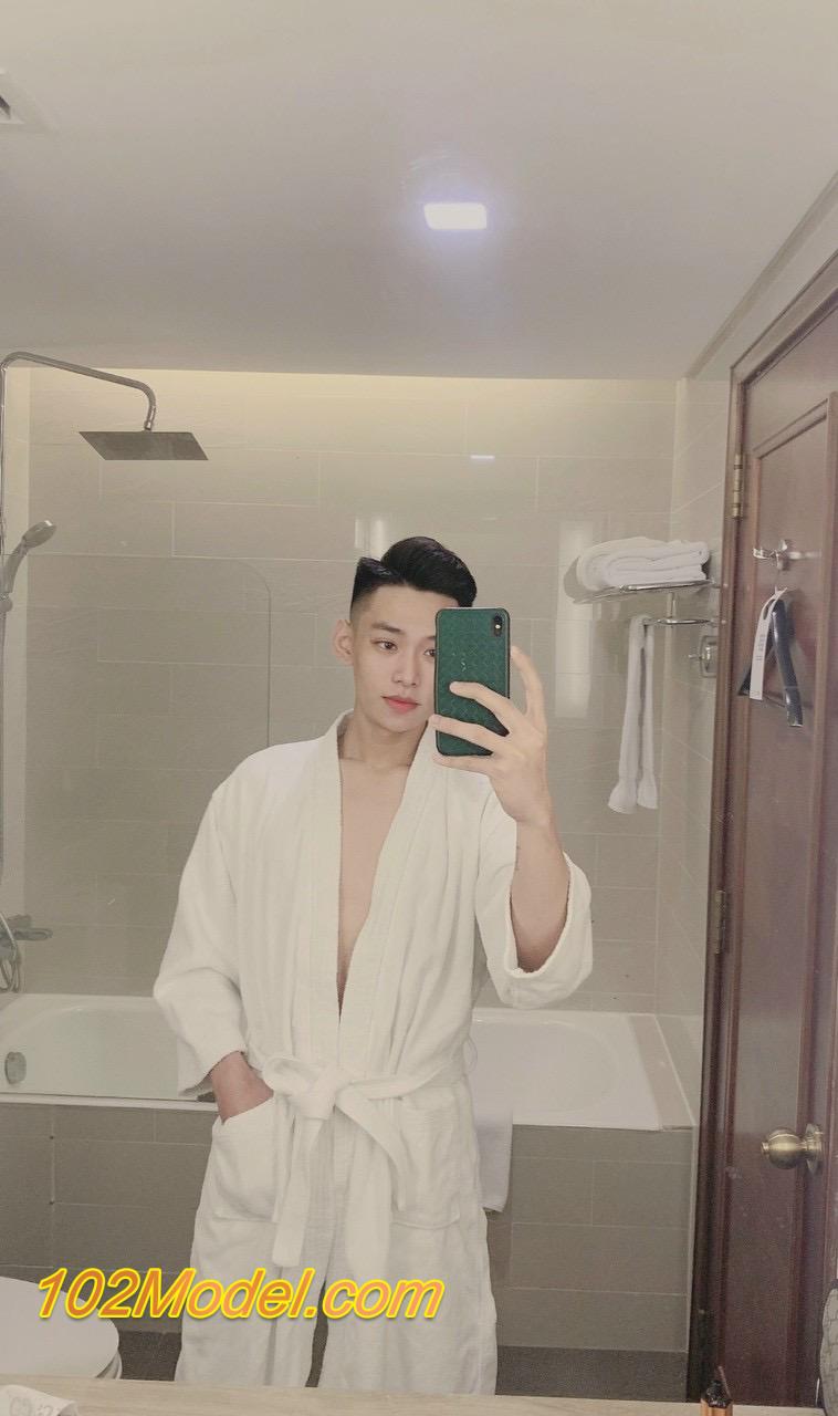 FF41ACAE D4BD 4432 83B4 EC2041C27004