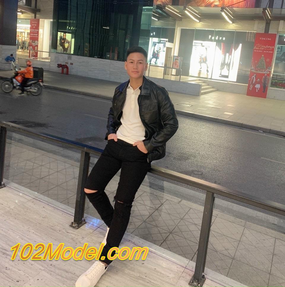 2496D793 48B0 4349 903D 7F8D57DF2DB3