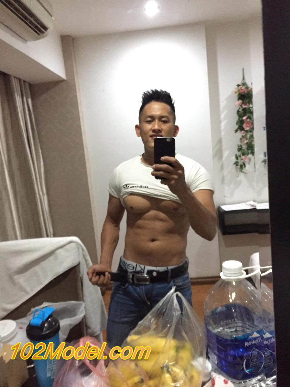 Trai 6 múi cu ú nù da nâu khoẻ khoắn, massage tay nghề giỏi - BÌNH MS:1222 26 6F017FBF 8CFC 40B8 9699 73B74723204F