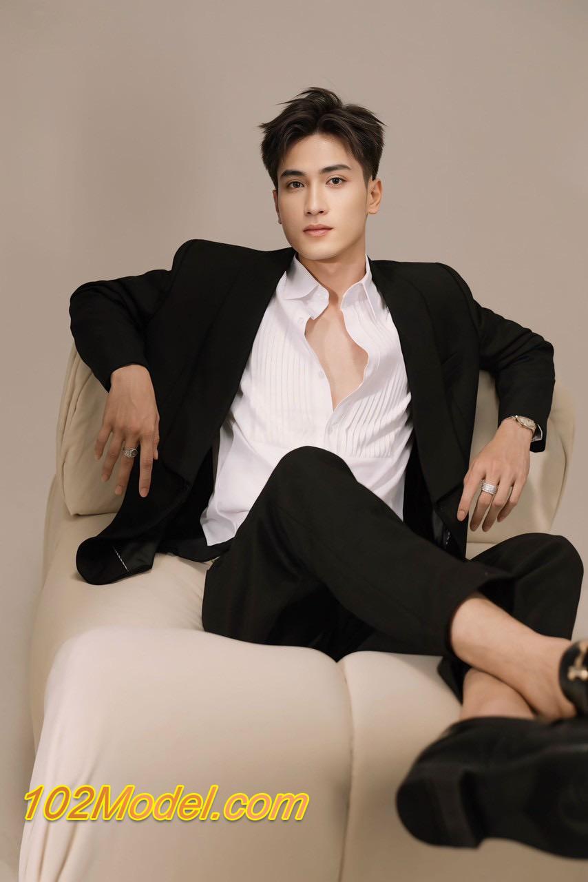 90752C8D 62B6 4602 9300 67381FD25849