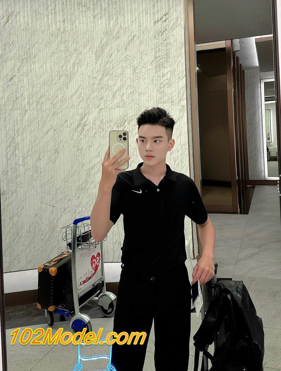 Trai trẻ mặt dâm quyến rũ, cu bự đủ sài - Kha:1443 49 F31BD852 575A 4621 83B9 46F5B86C1B9A