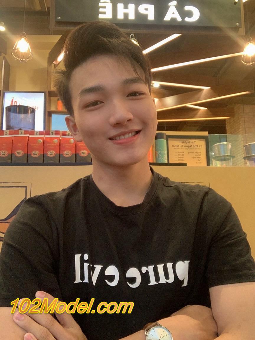 44EDE7A6 A273 4B6E 8ABD 77C08BBAF3F4