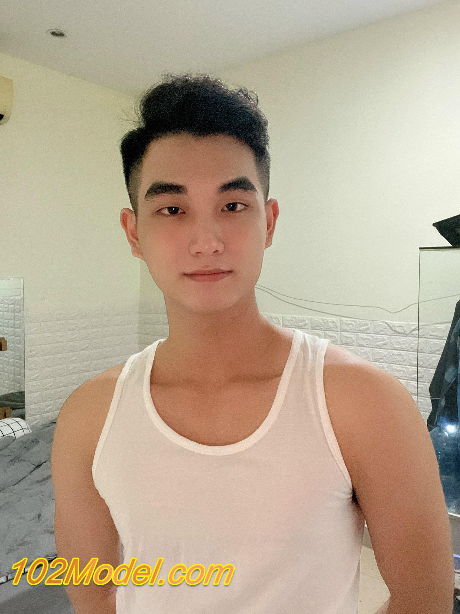 Boy teen đẹp trai chuyên top, hàng to da trắng dáng ngon - PHƯỚC:1438 10 912FBEAE ABB1 4FE5 9B65 64B6674E5A82