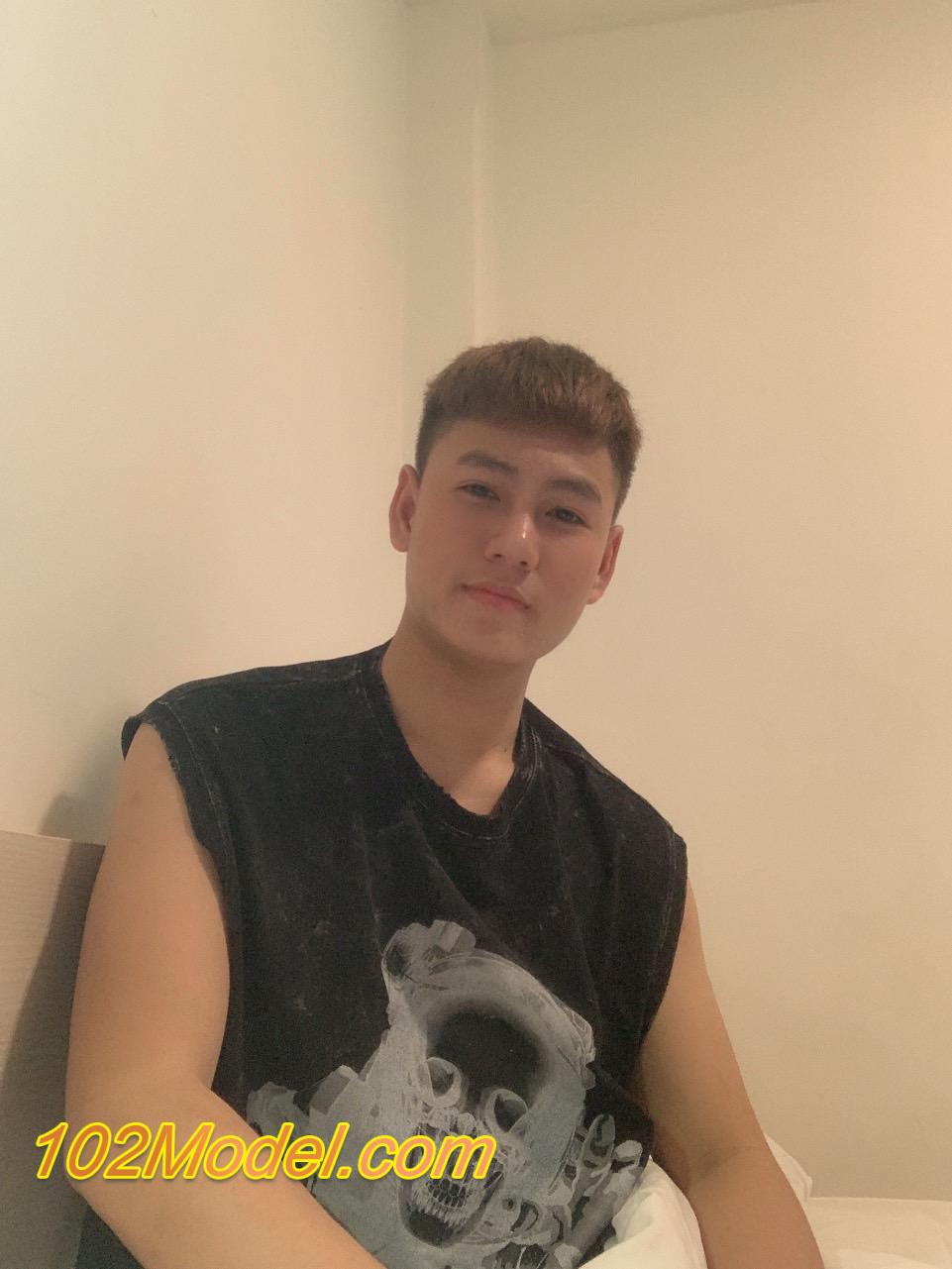 21DCB1BF 7644 4678 A27A 6A8B01823554