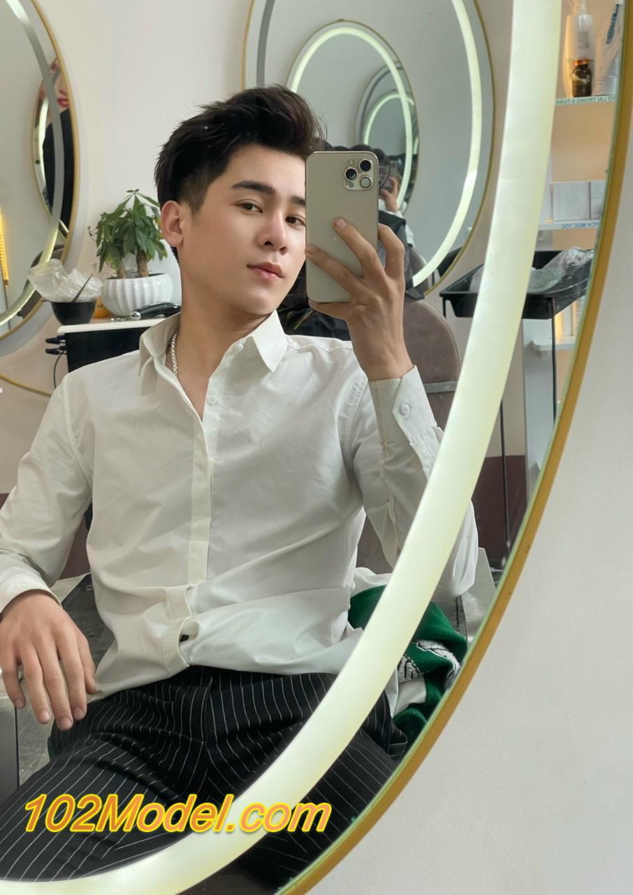 Boy teen khoai to, body mình dây tuổi mới lớn sung sức nhiệt tình - ANH:1126 15 AD9F6431 9FD1 4371 BA93 5817F99C2B8C