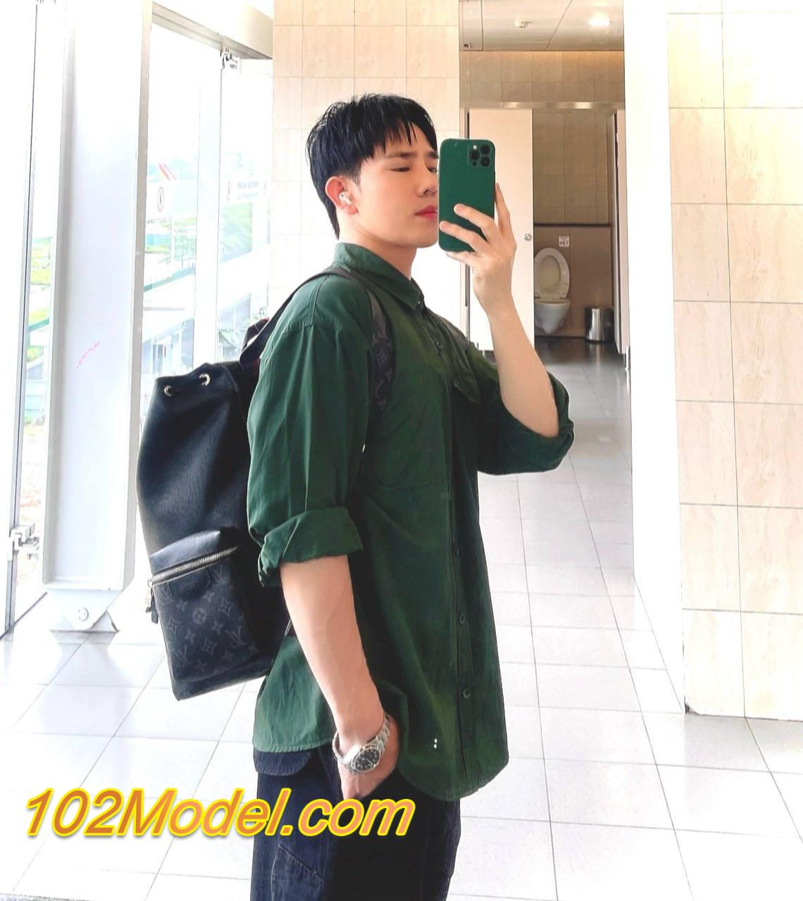 FF5E8DB7 C17C 498F 9A9E 0FE9CE84E3E3