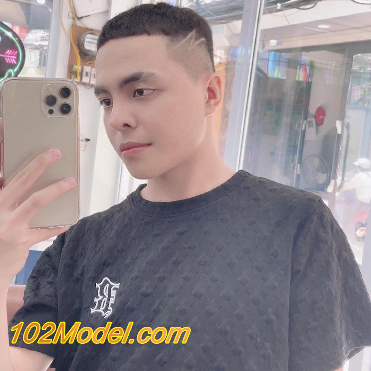 70639CAE E408 489D 901D DA3D5FADC809