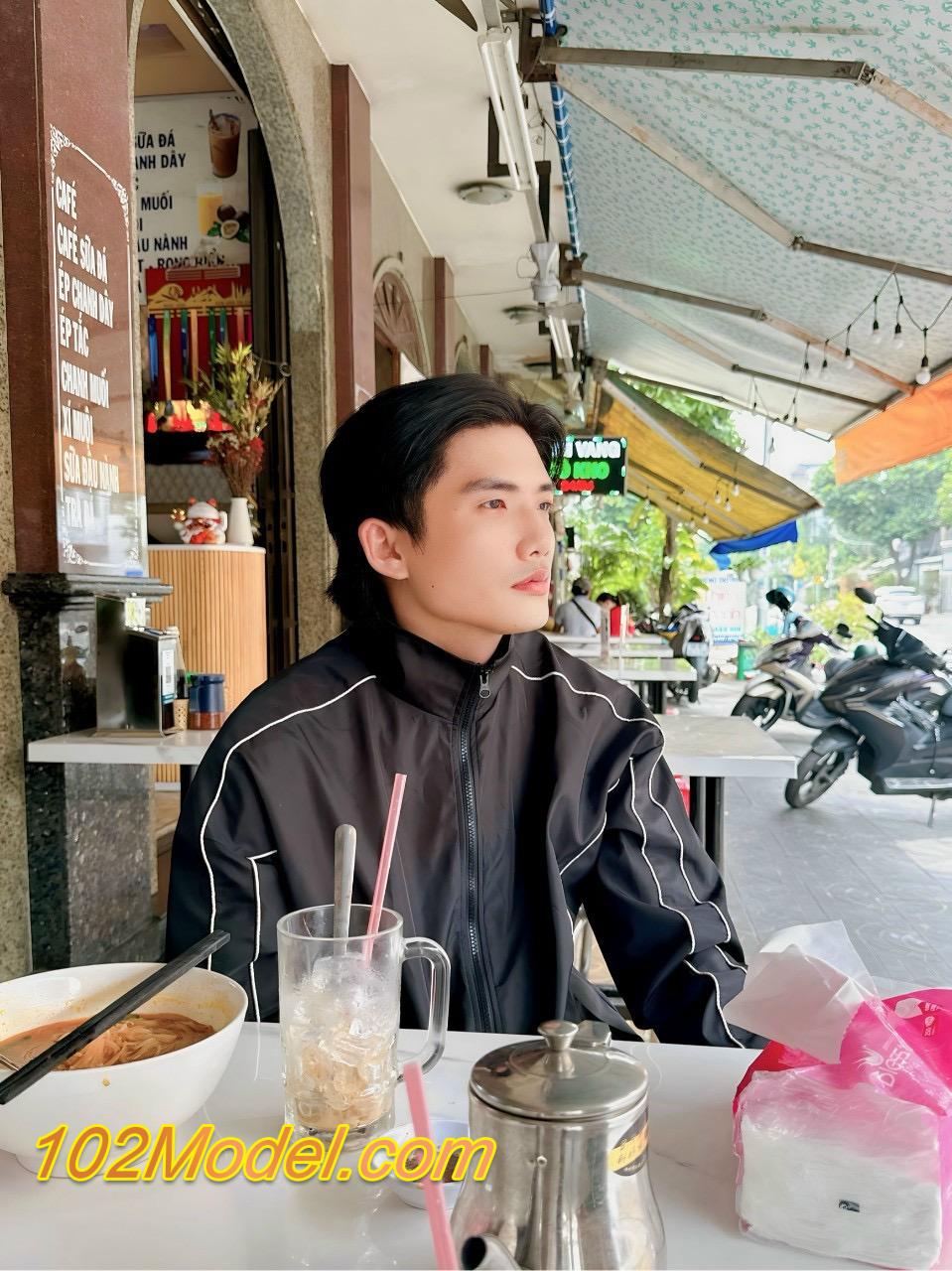 0BAA2074 E127 4C88 8890 4AA3F2F3FF63