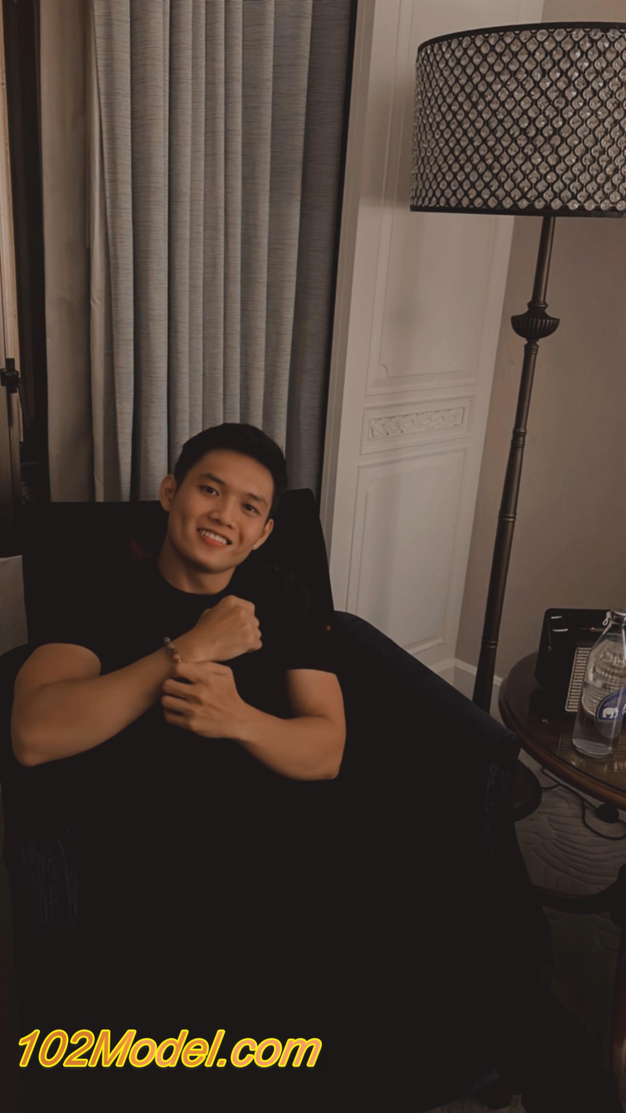 D10F61BA F233 46B1 9172 43B721E17D2F