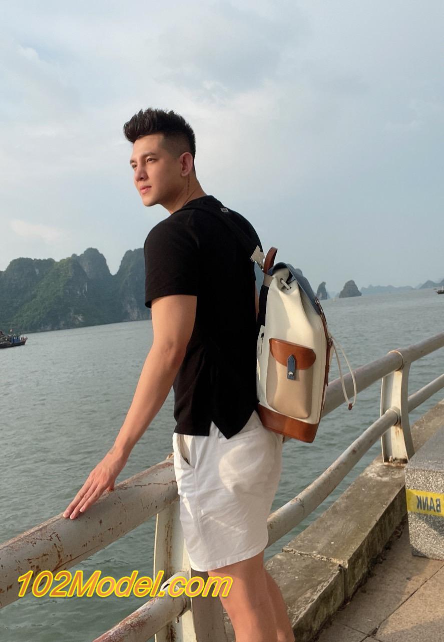 E27E867A 7722 4541 92E8 F7E85667D412