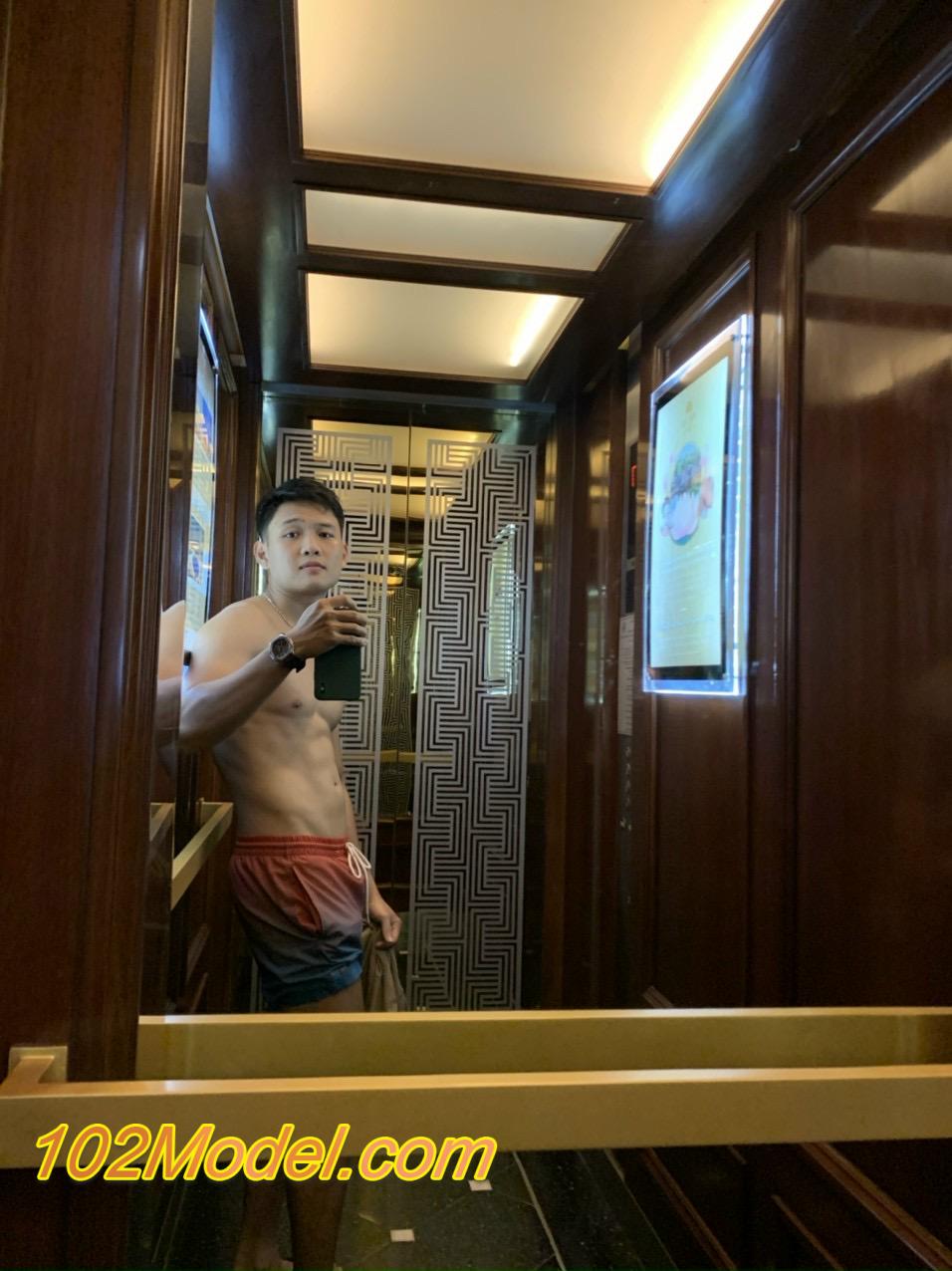 CDC0CFE9 B7C7 4892 B95B 3F575C9E31CD