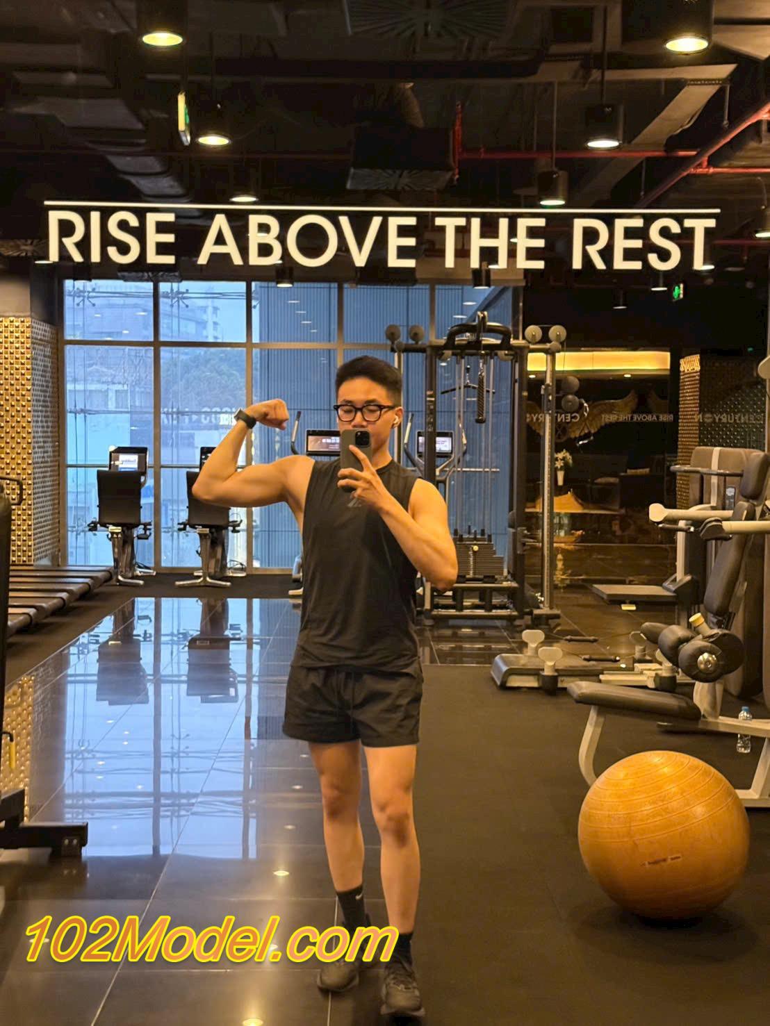 Boy gym đẹp trai manly, cu to da trắng có làm say nắng mấy anh - HUY:1427 20 IMG 2044