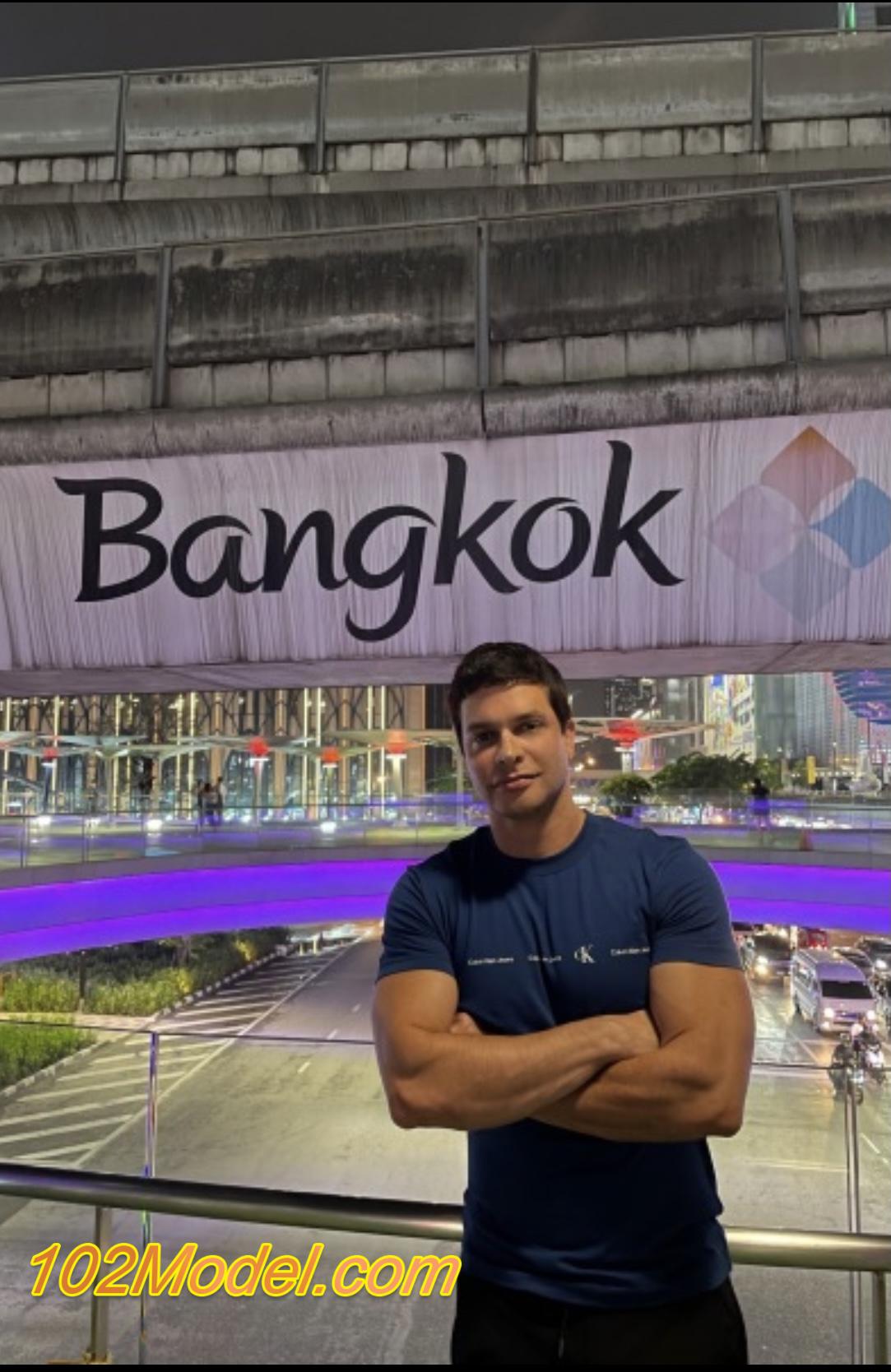 Trai tây body gym đẹp sexy, gương mặt điển trai nam tính gợi tình - SAM:1296 17 317B3145 F993 404A 8637 A98F0681DE0E