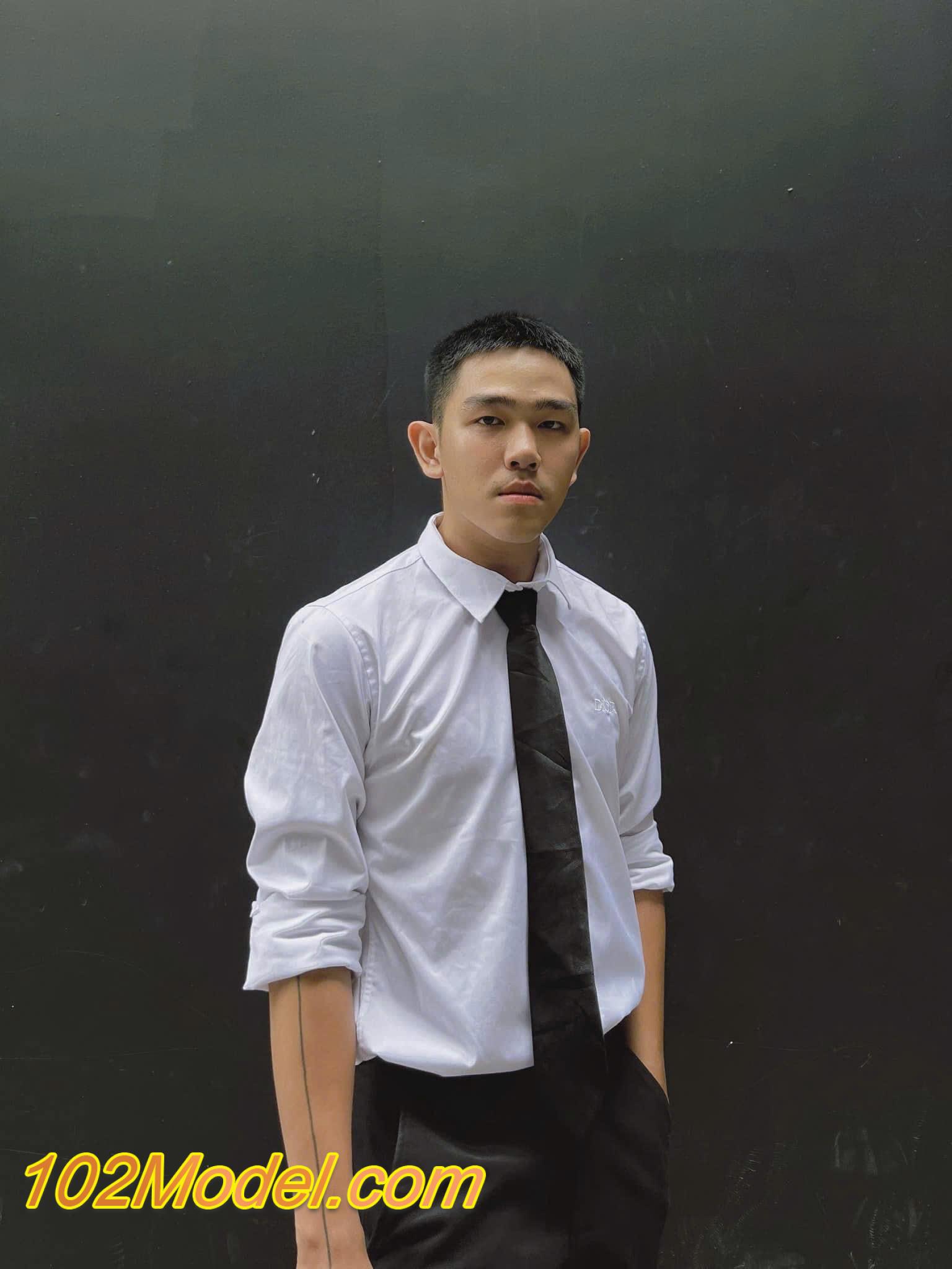 Hotboy quyến rũ làm tình điêu luyện , massage bài bản - KHANH:1107 12 IMG 8541