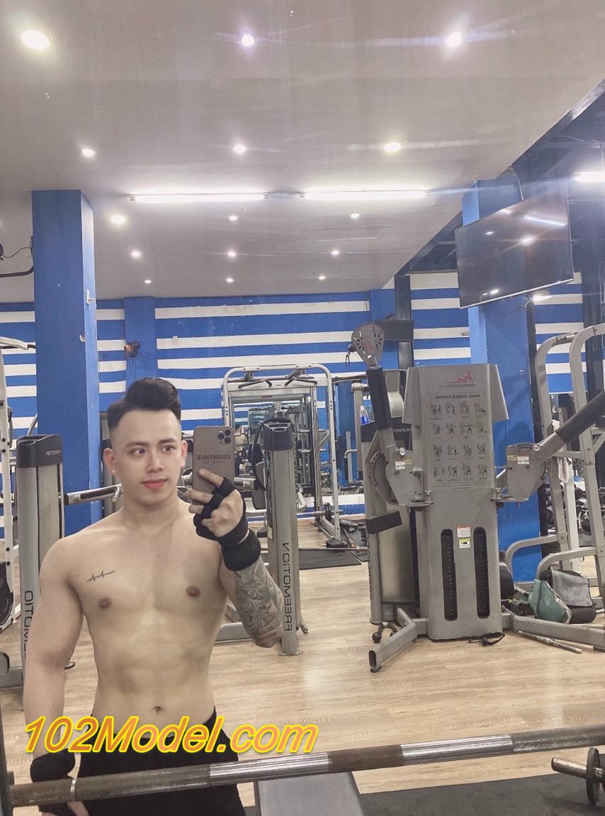 Boy da trắng gym đẹp, nụ cười toả nắng có làm say nắng các anh - HƯNG:1190 16 28BB26FF 4574 4020 9F08 4F91B981A004