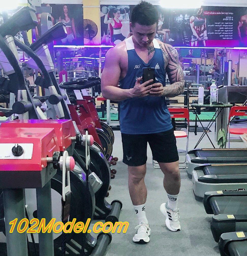 603E5DF0 B33C 4251 9220 74FC2C40C65A