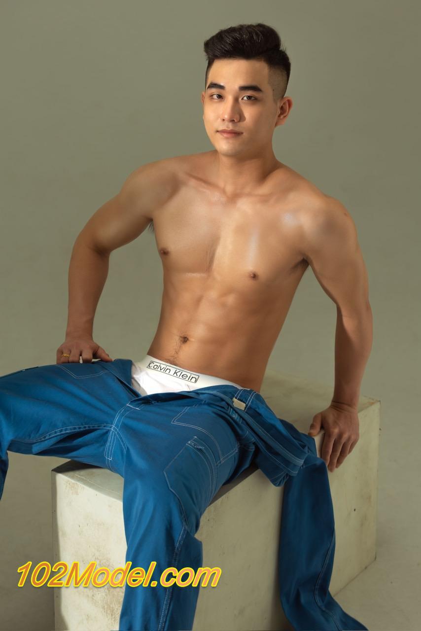 Boy teen đẹp trai chuyên top, hàng to da trắng dáng ngon - PHƯỚC:1438 12 A3126E8B 295B 402C 8F23 266B43E47272