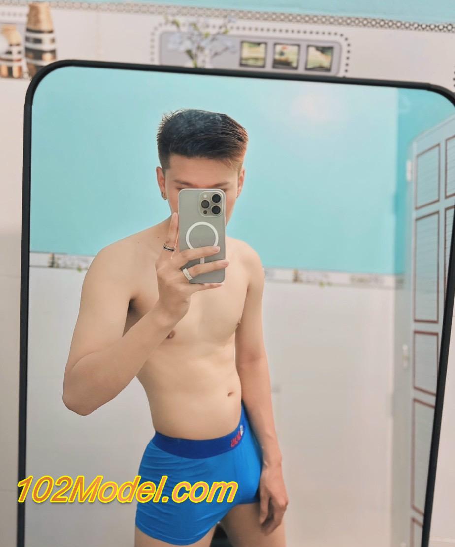 D3276ADF 660A 418C BB8D 7B9EF4412D5E