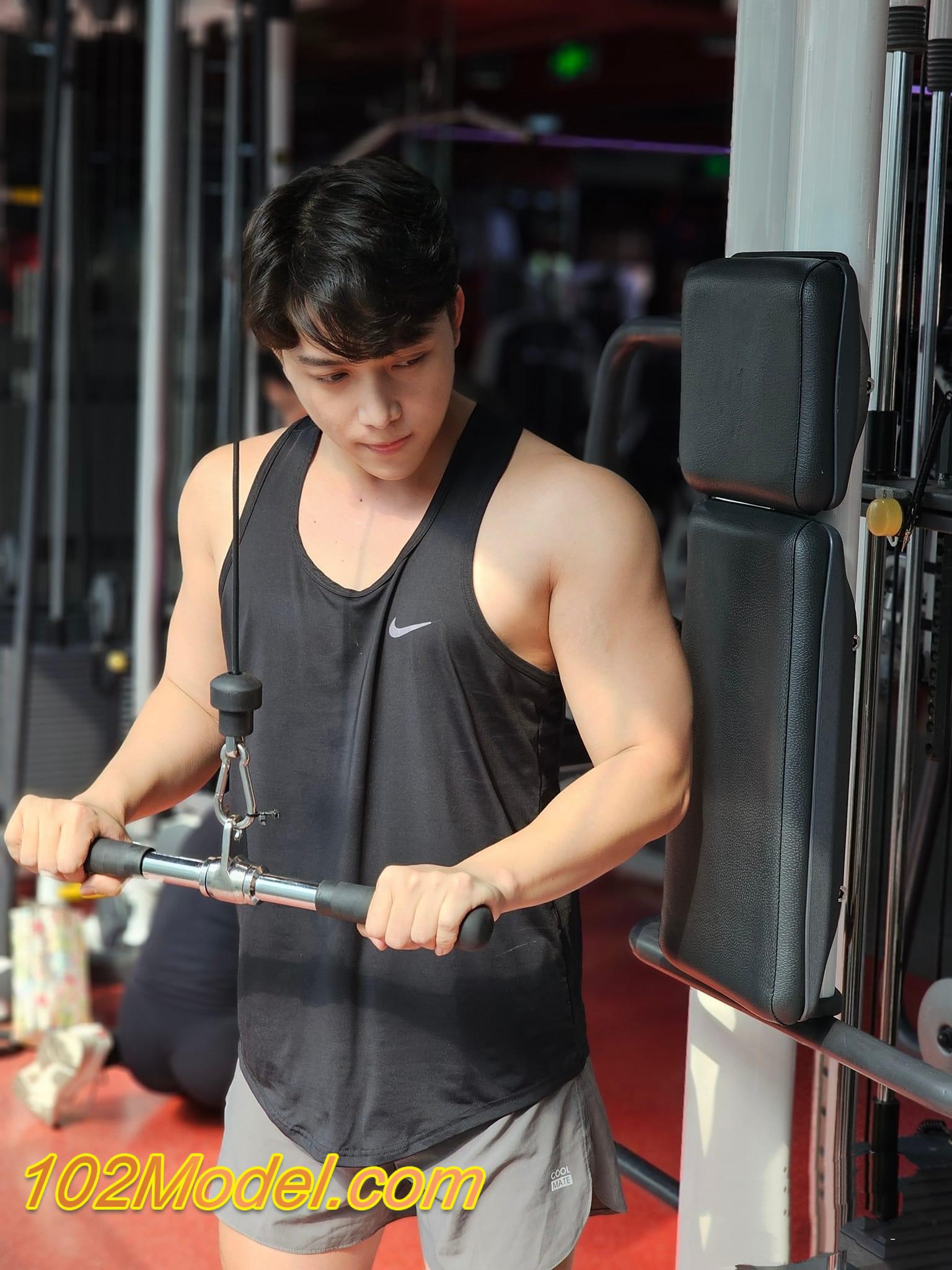 36599EBF 7C21 43F8 B157 B9E13BC7A205