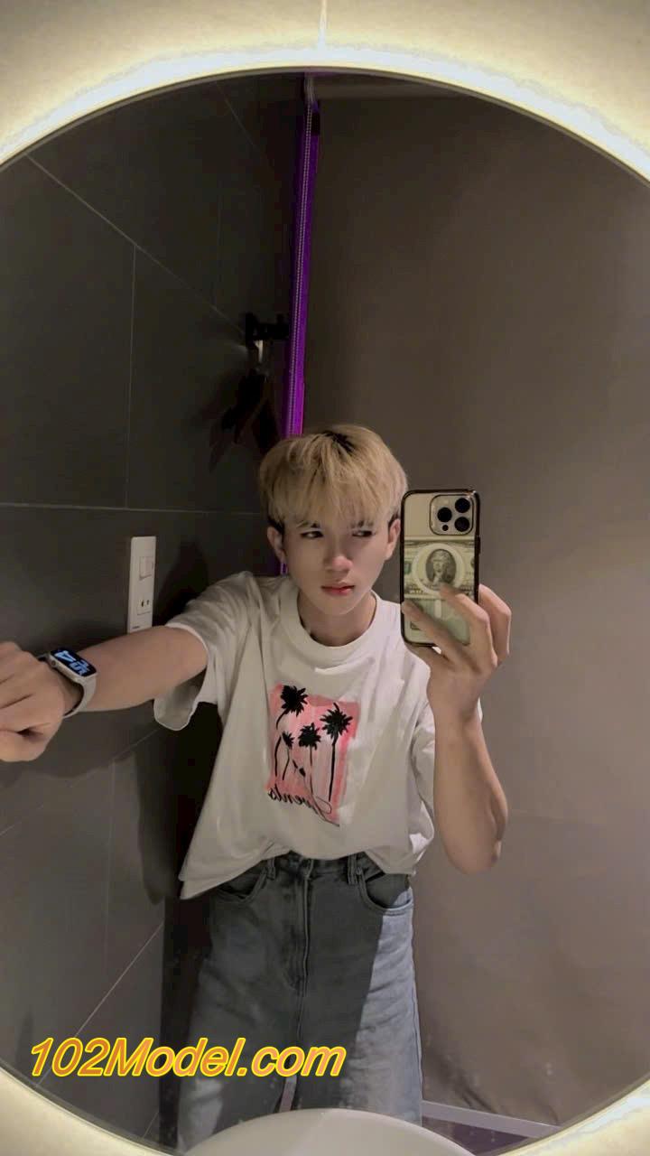 Bot manly cu bự, da trắng dáng người slim sexy dâm đãng - NHỰT:1306 39 IMG 0877