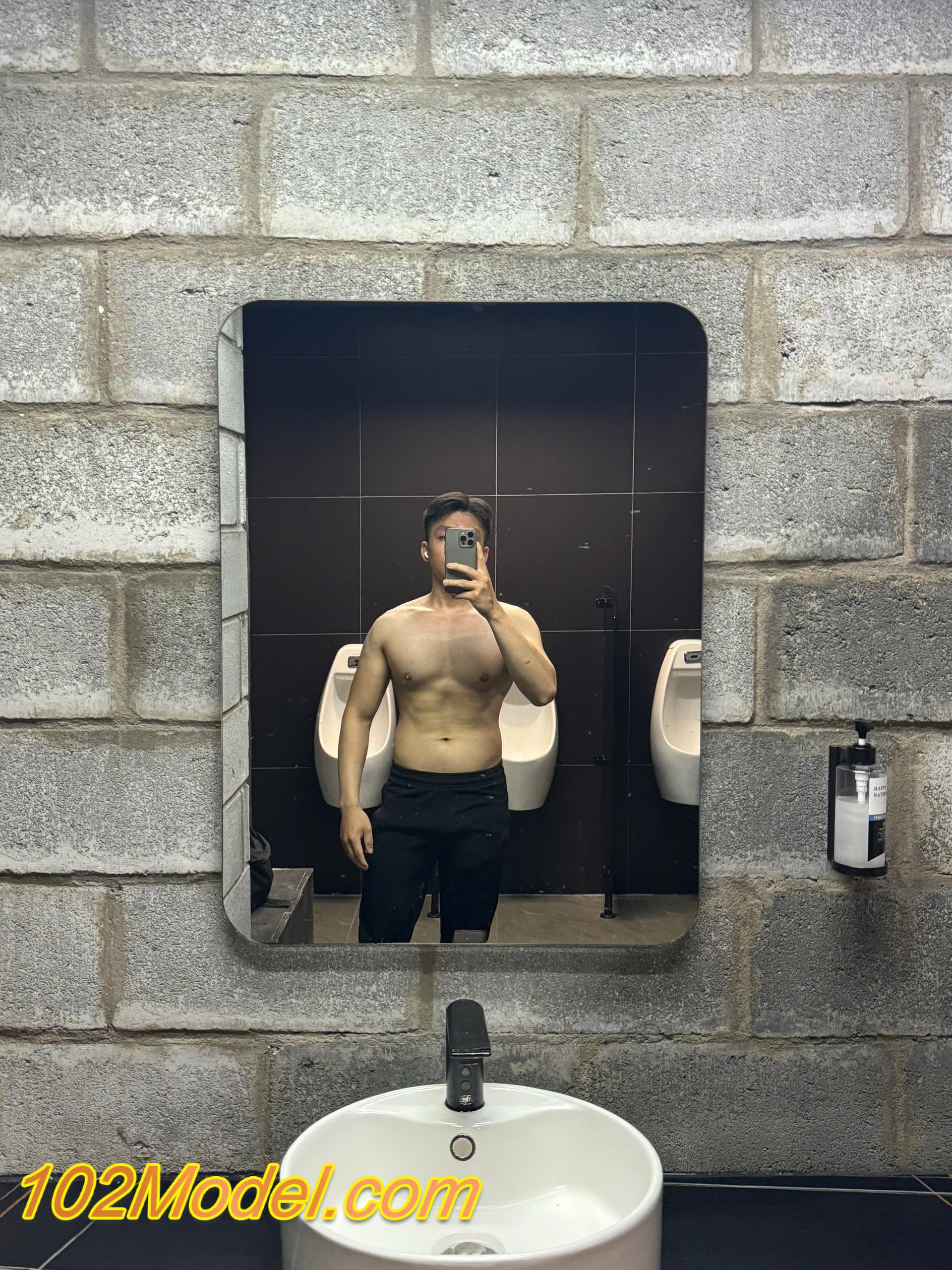 Trai thẳng body sáu múi, đẹp trai chiều khách sex tới bến - LONG:1391 17 IMG 7566