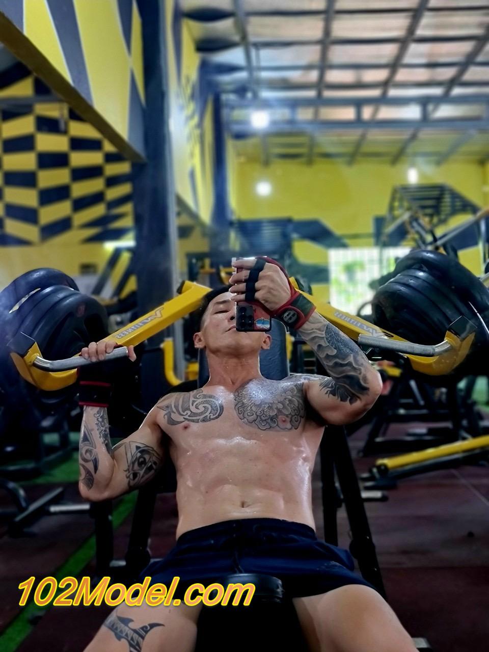 Trai manly chuyên top, body đầy đặn đô con, cu to đụ giỏi - DŨNG:1011 12 D11C2488 1799 4943 8B1A 0A9B1BFC890D