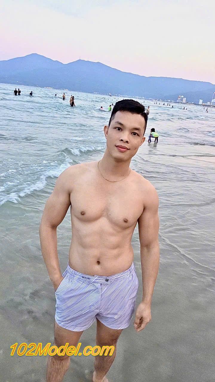 Boy miền bắc cu dài đến rốn, cực khủng chịch cực phê - TÙNG:1267 13 IMG 1063