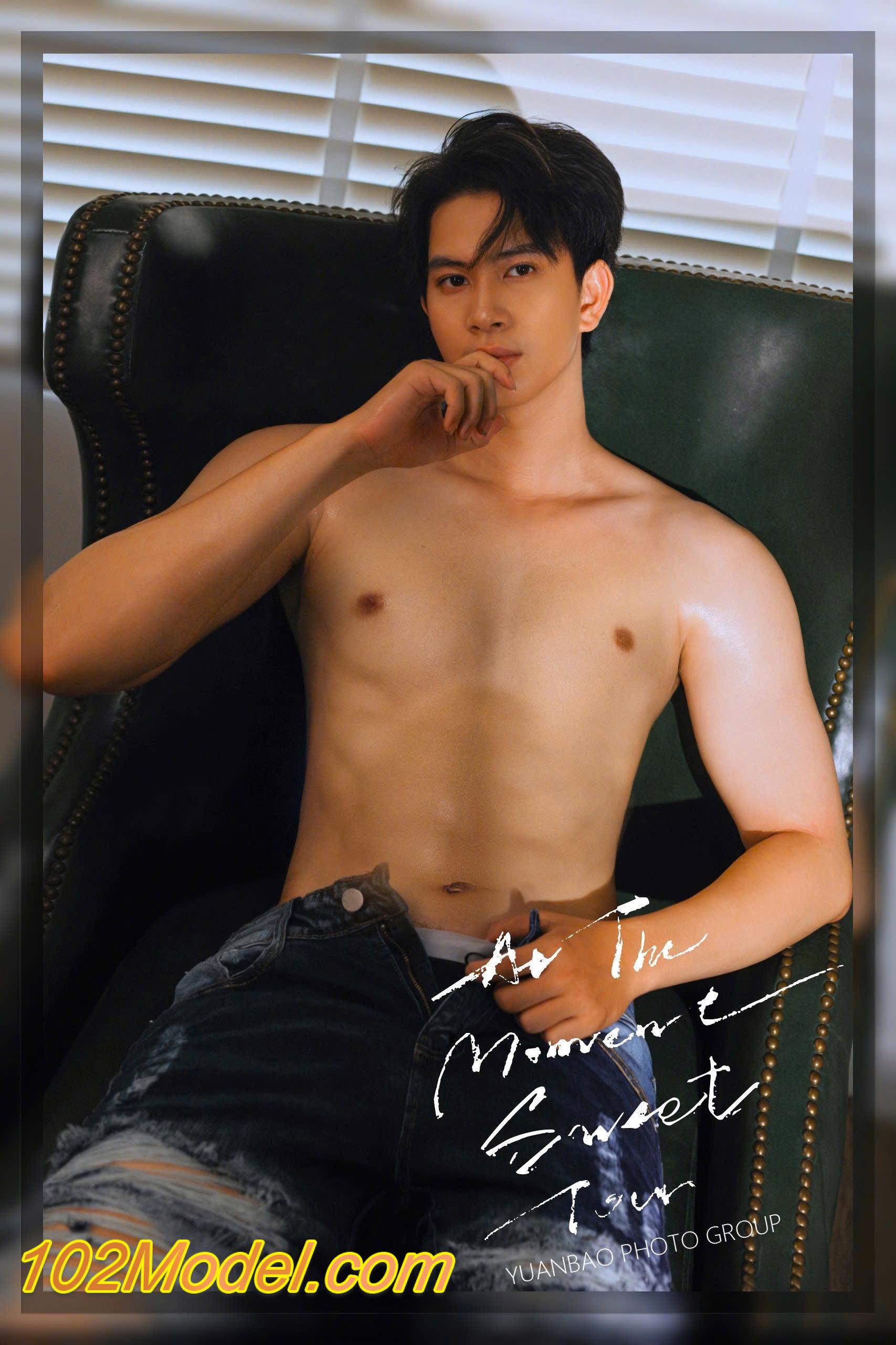 Boy teen sinh viên bú liếm nhiệt tình, dễ cưng chuyên bot biết chiều lòng khách - CƯỜNG:1281 18 IMG 7708