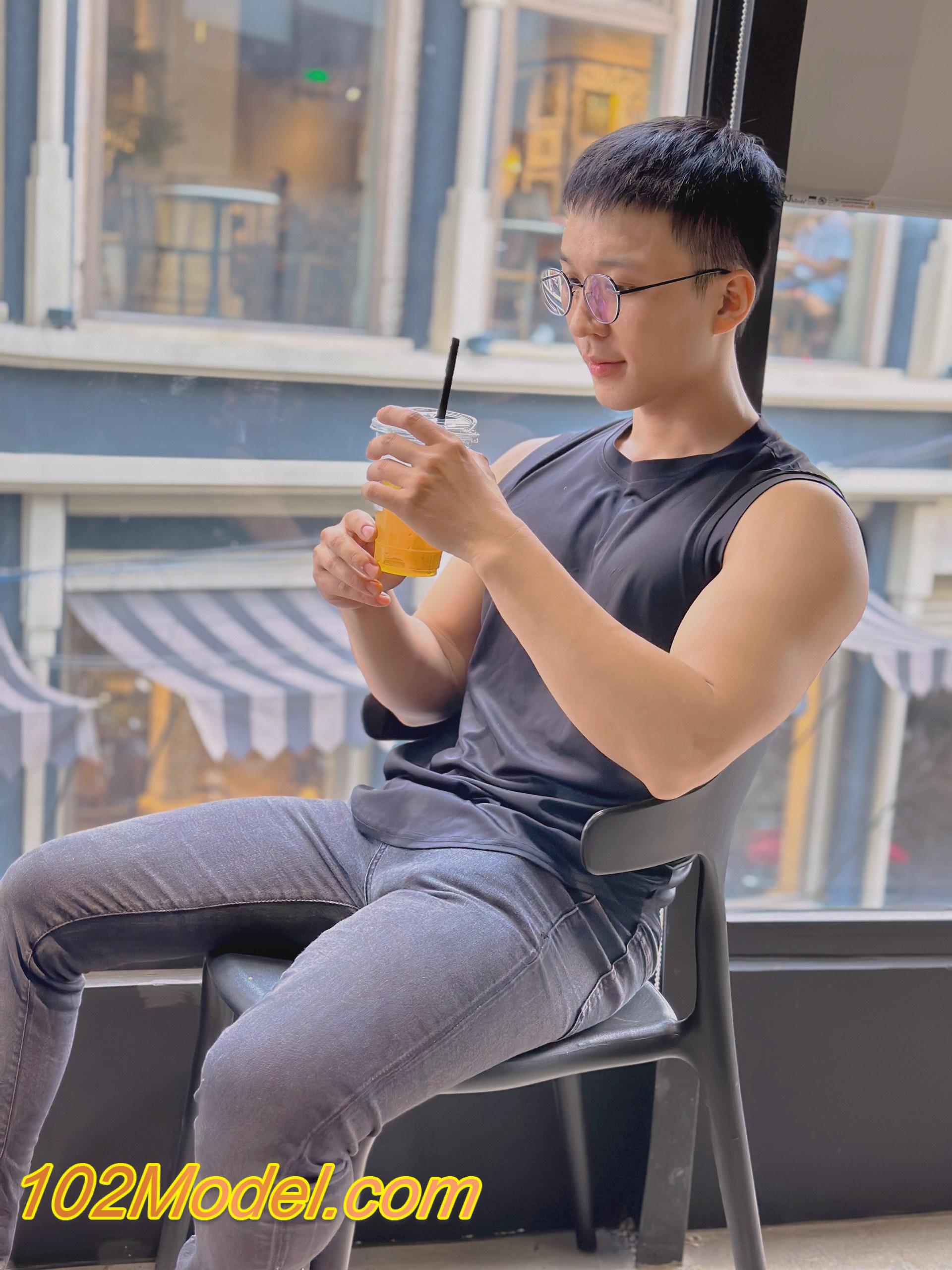 Boy gym đẹp trai manly, cu to da trắng có làm say nắng mấy anh - BI:1427 26 4c2c12804345843ef9a4a9356600feb6