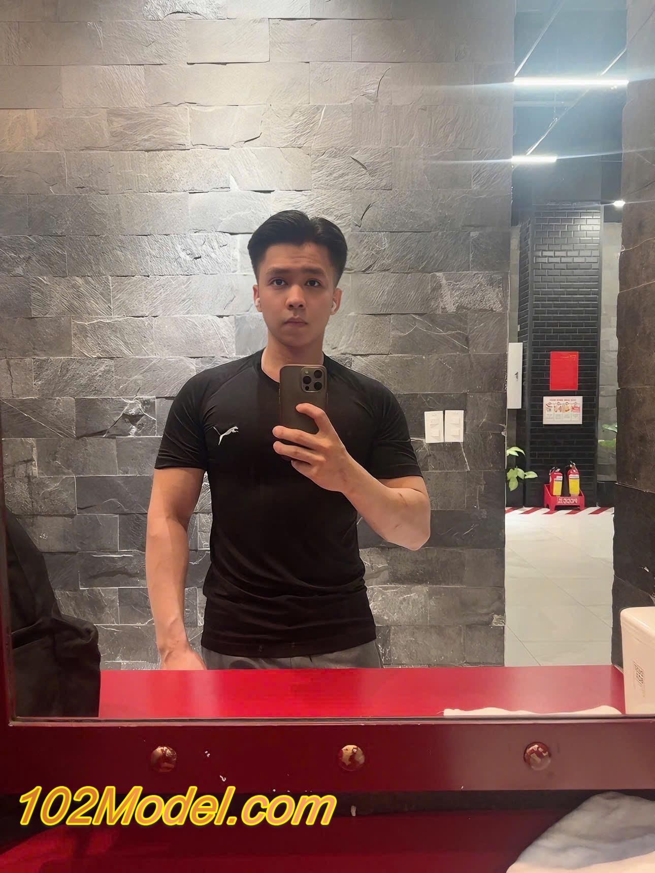 Trai thẳng body sáu múi, đẹp trai chiều khách sex tới bến - LONG:1391 44 IMG 8232