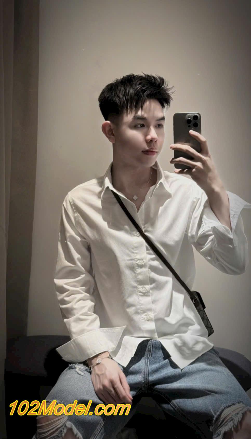Boy teen body siêu mỏng, da trắng sạch sẽ, sung sướng đủ kiểu - HUÂN:1406 10 IMG 0999
